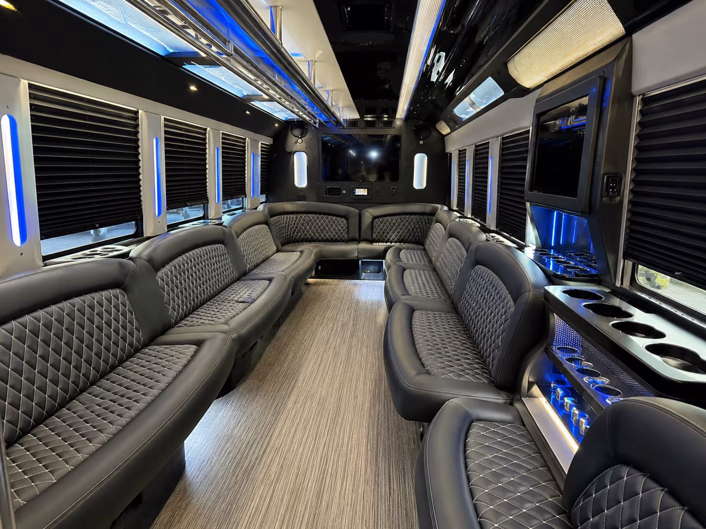 mount pleasant holiday party bus rental
