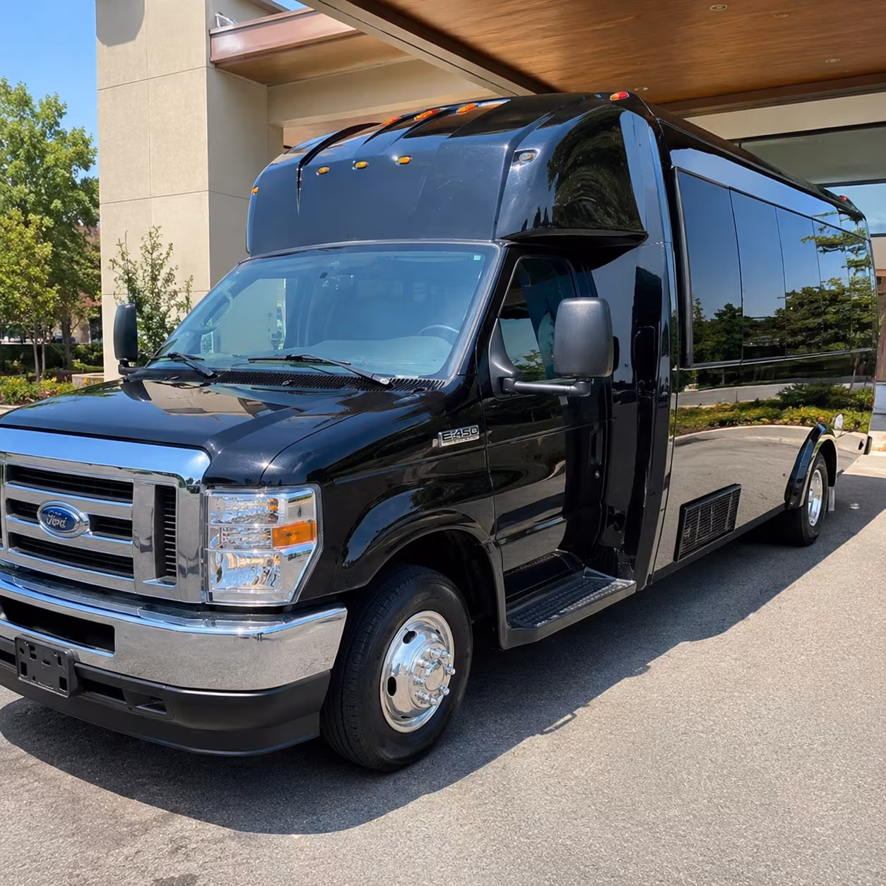 party buses in mount pleasant built for a prom night to remember